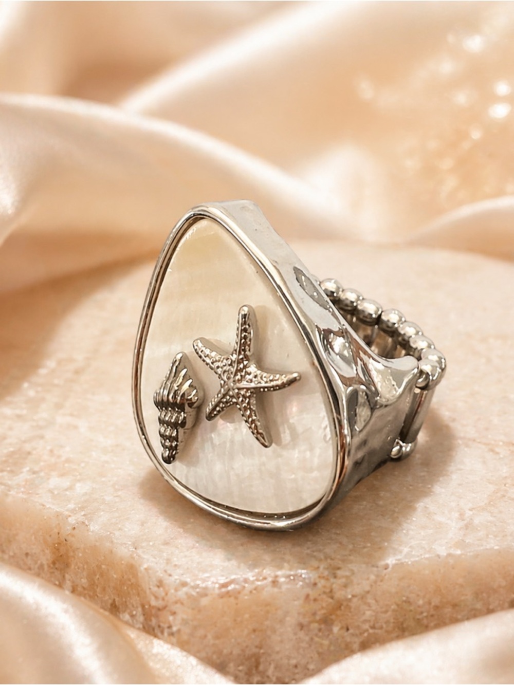paparazzi Silver-Tone Mother-of-Pearl Teardrop Ring with Starfish & Shell
